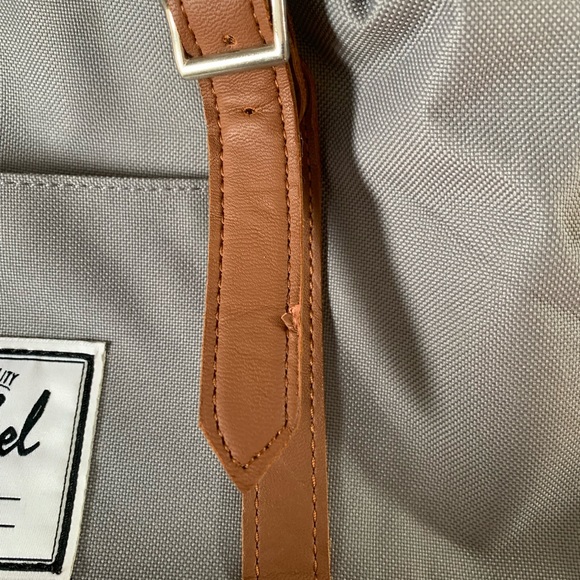 Herschel - Gray Backpack - Picture 3 of 6